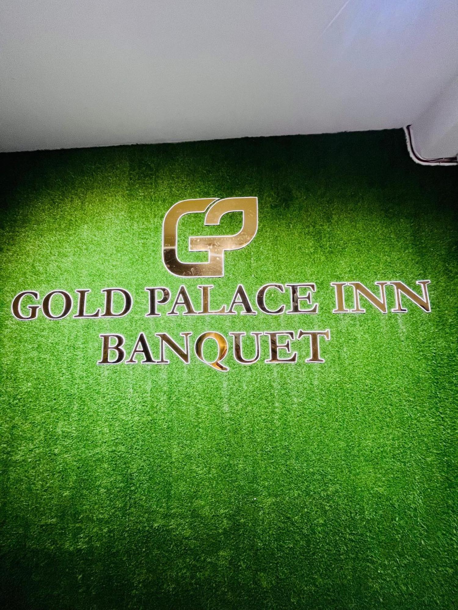 Hotel Gold Palace Inn Surat Zewnętrze zdjęcie