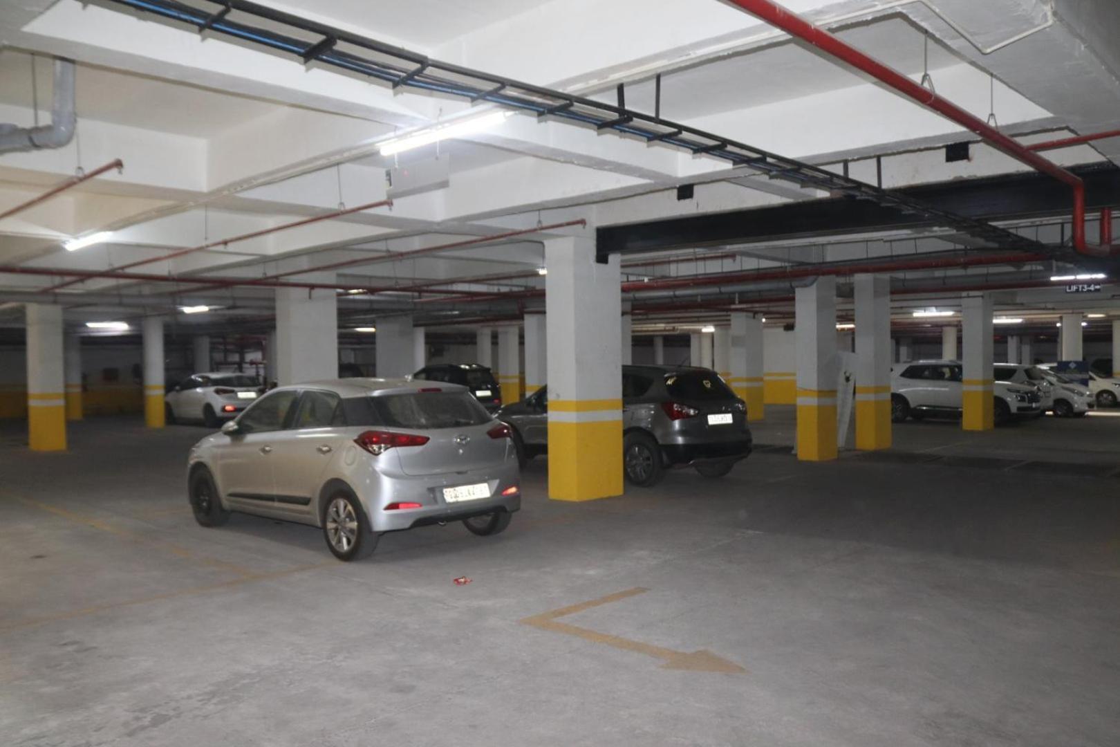 Hotel Gold Palace Inn Surat Zewnętrze zdjęcie