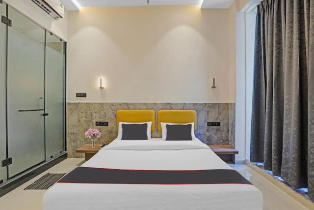 Hotel Gold Palace Inn Surat Zewnętrze zdjęcie