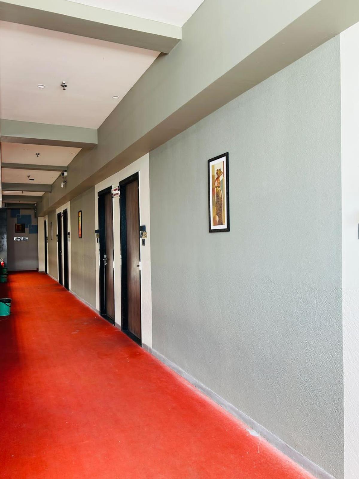 Hotel Gold Palace Inn Surat Zewnętrze zdjęcie
